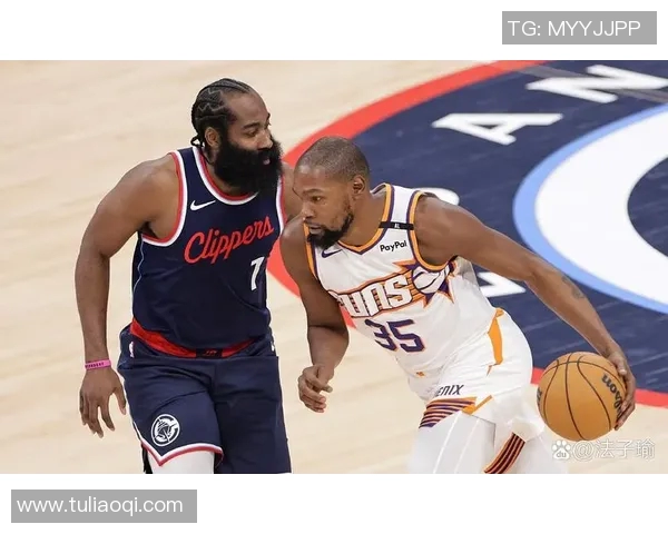 2020年NBA常规赛精彩对决篮网与快船的巅峰对决回顾与分析