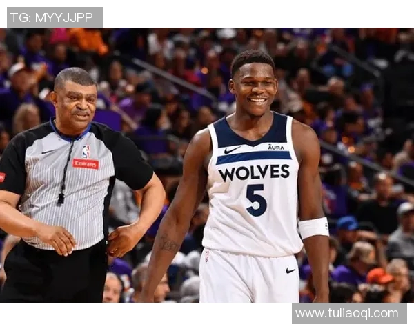 山东与上海常规赛激战正酣谁能在这场对决中笑到最后