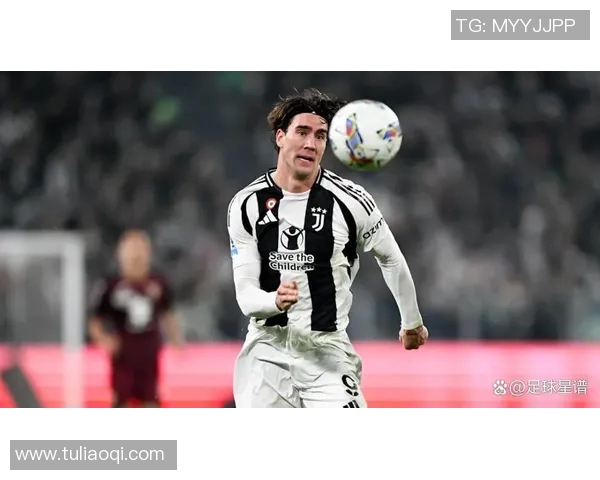 弗拉霍维奇：从年轻天才到足坛新星的成长之路与未来展望