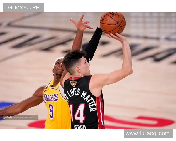 湖人对决热火精彩直播回顾与赛后分析尽在这里